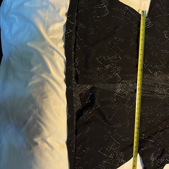 Eileen fisher kimono style silk jacket. Black and cream pattern. RARE - Picture 12 of 13